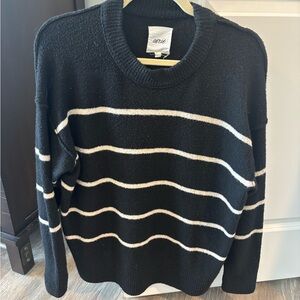 Aerie Men's Black Sweater with White Stripes